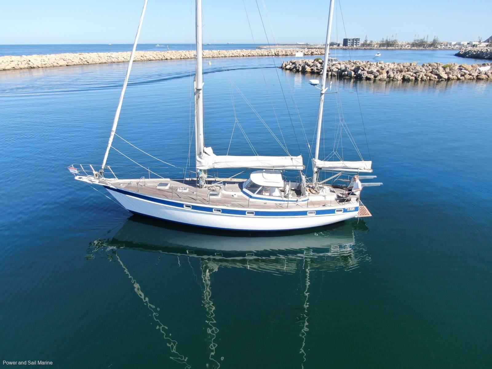 Hallberg-Rassy 42