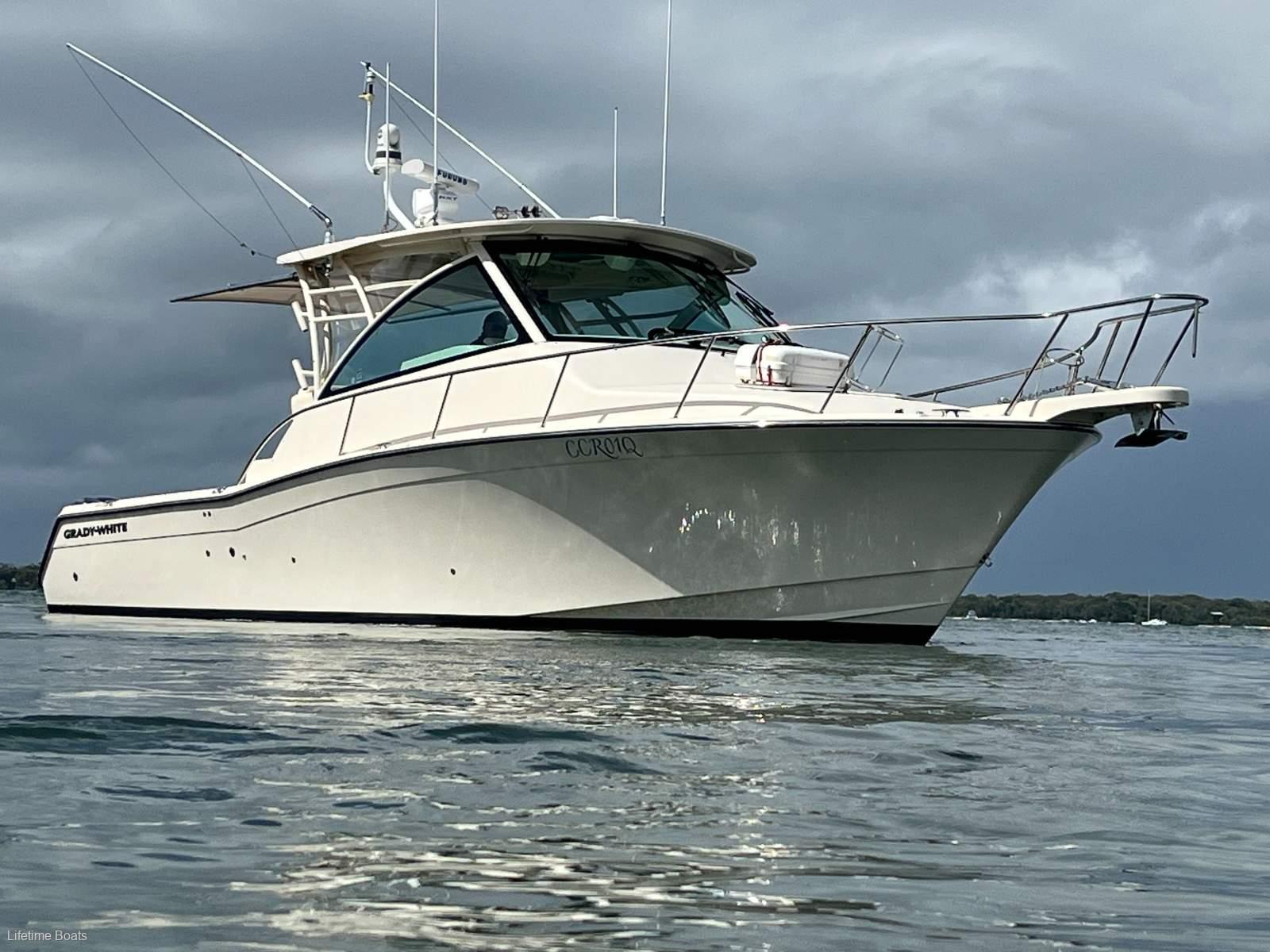 Grady-White Express 370