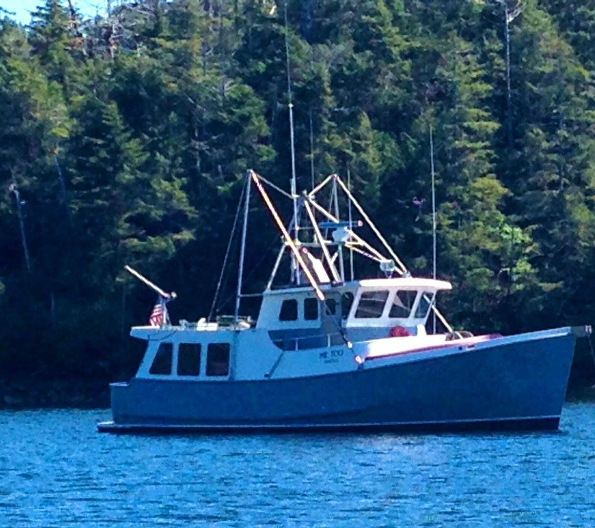 Custom Steel Trawler 43