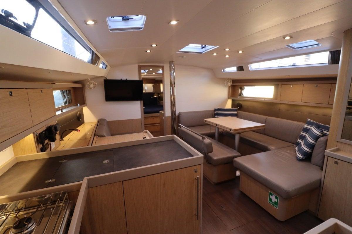Beneteau Oceanis 48