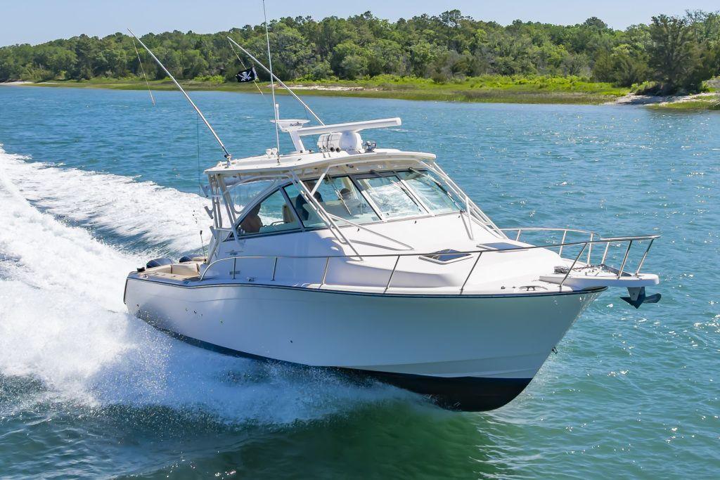 Grady-White Express 370
