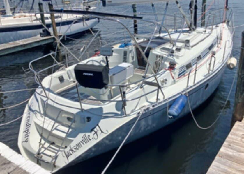 Beneteau Moorings 38