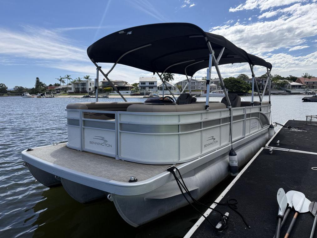 Bennington Pontoon Boats 24 SSR