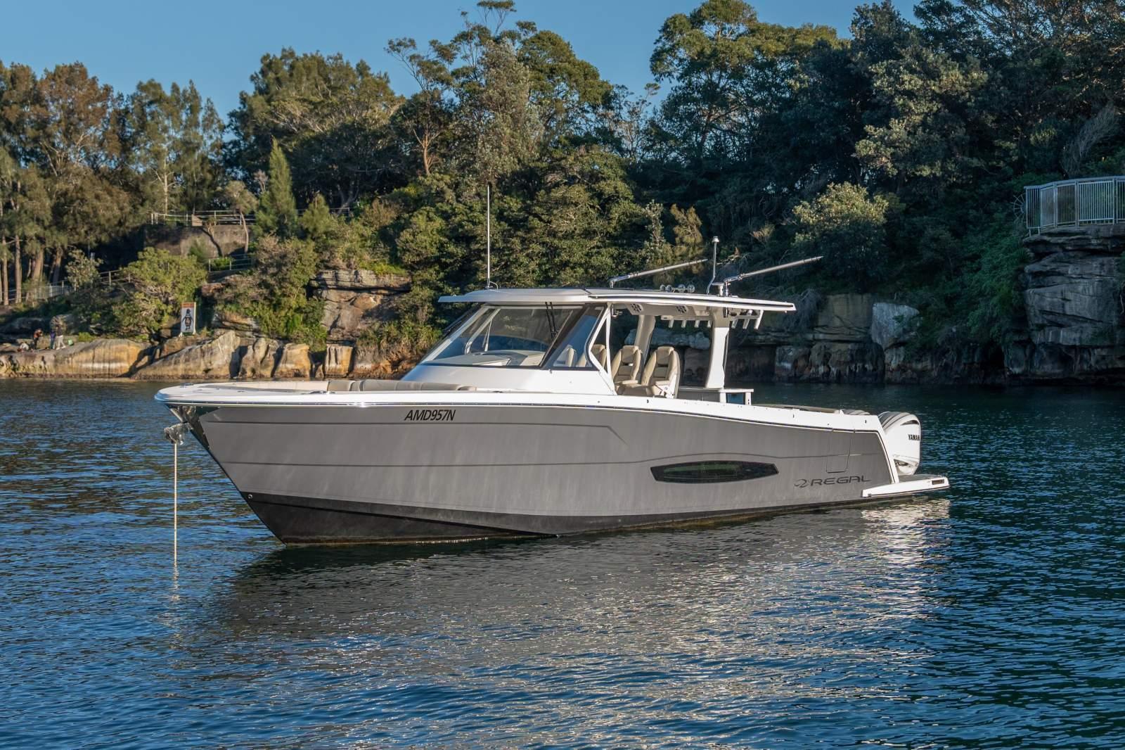 Regal 38 SAV