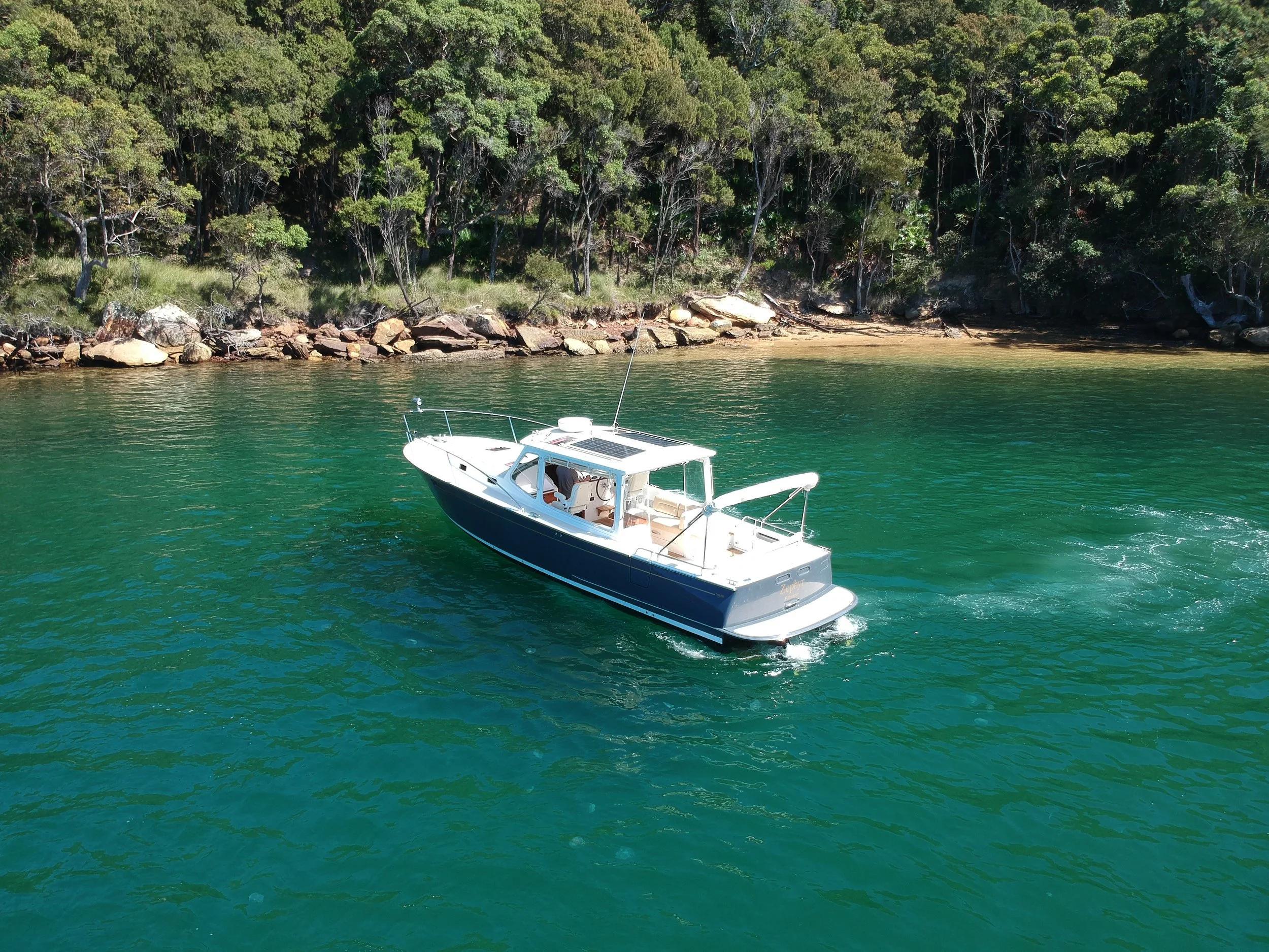 MJM 36z Express Cruiser