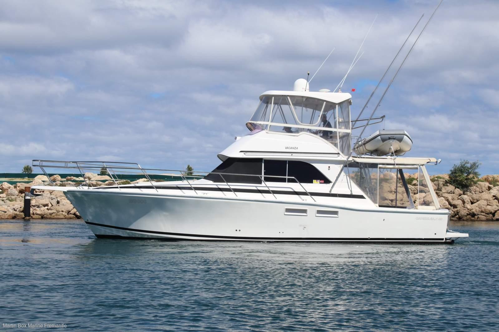 Caribbean 40 Flybridge Cruiser