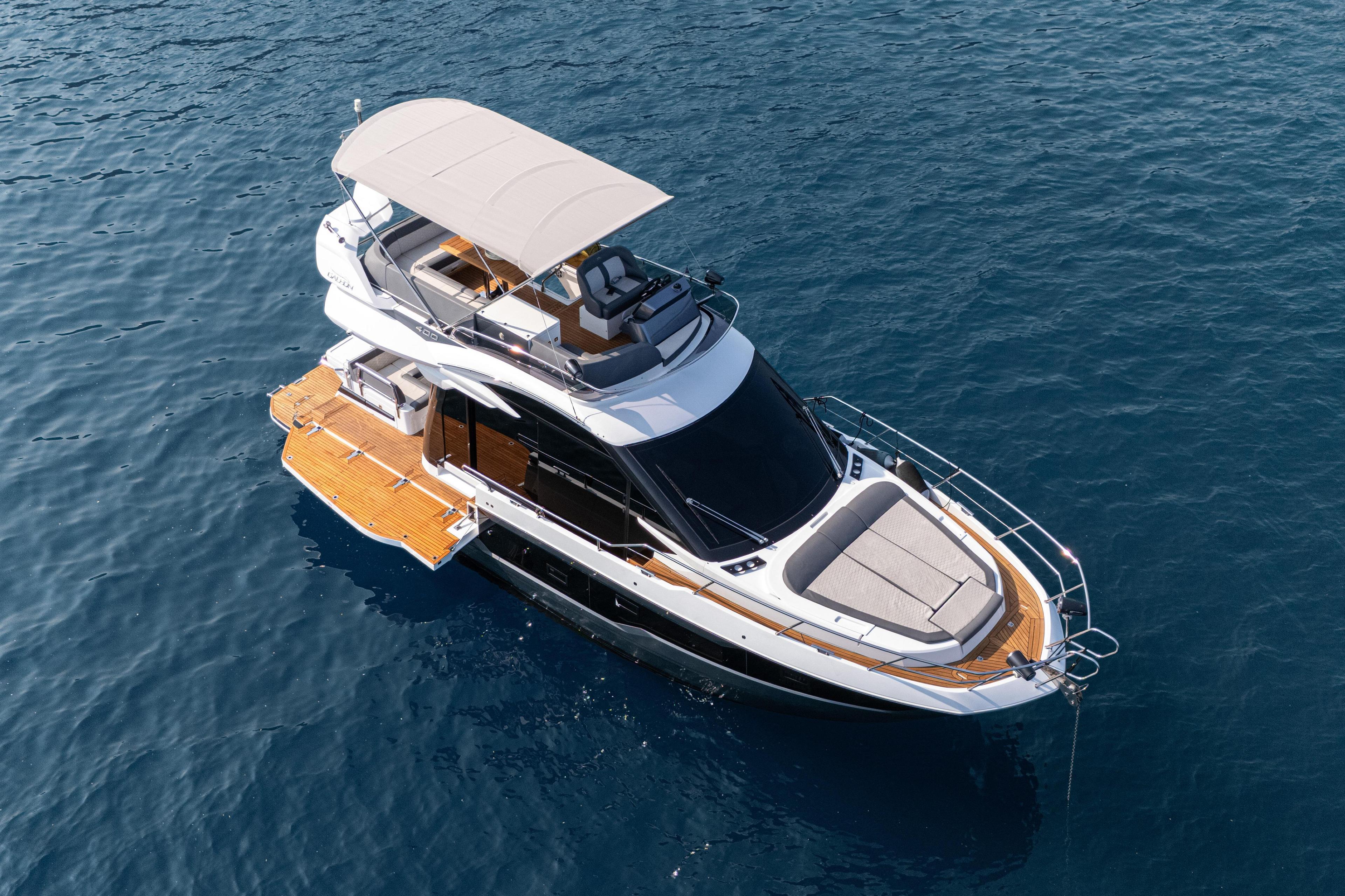 Galeon 400 Fly