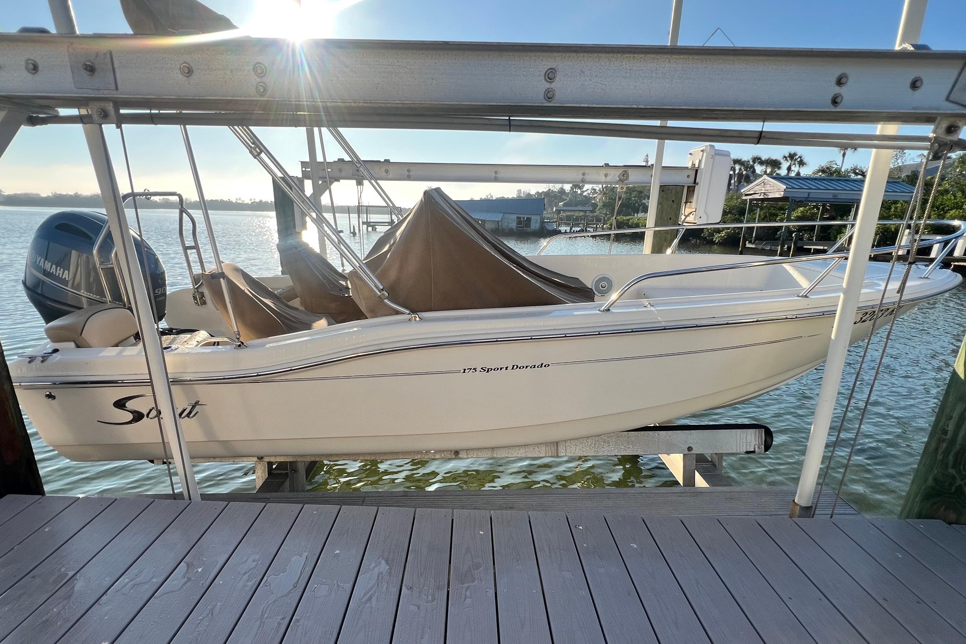 Scout 175 Sport Dorado