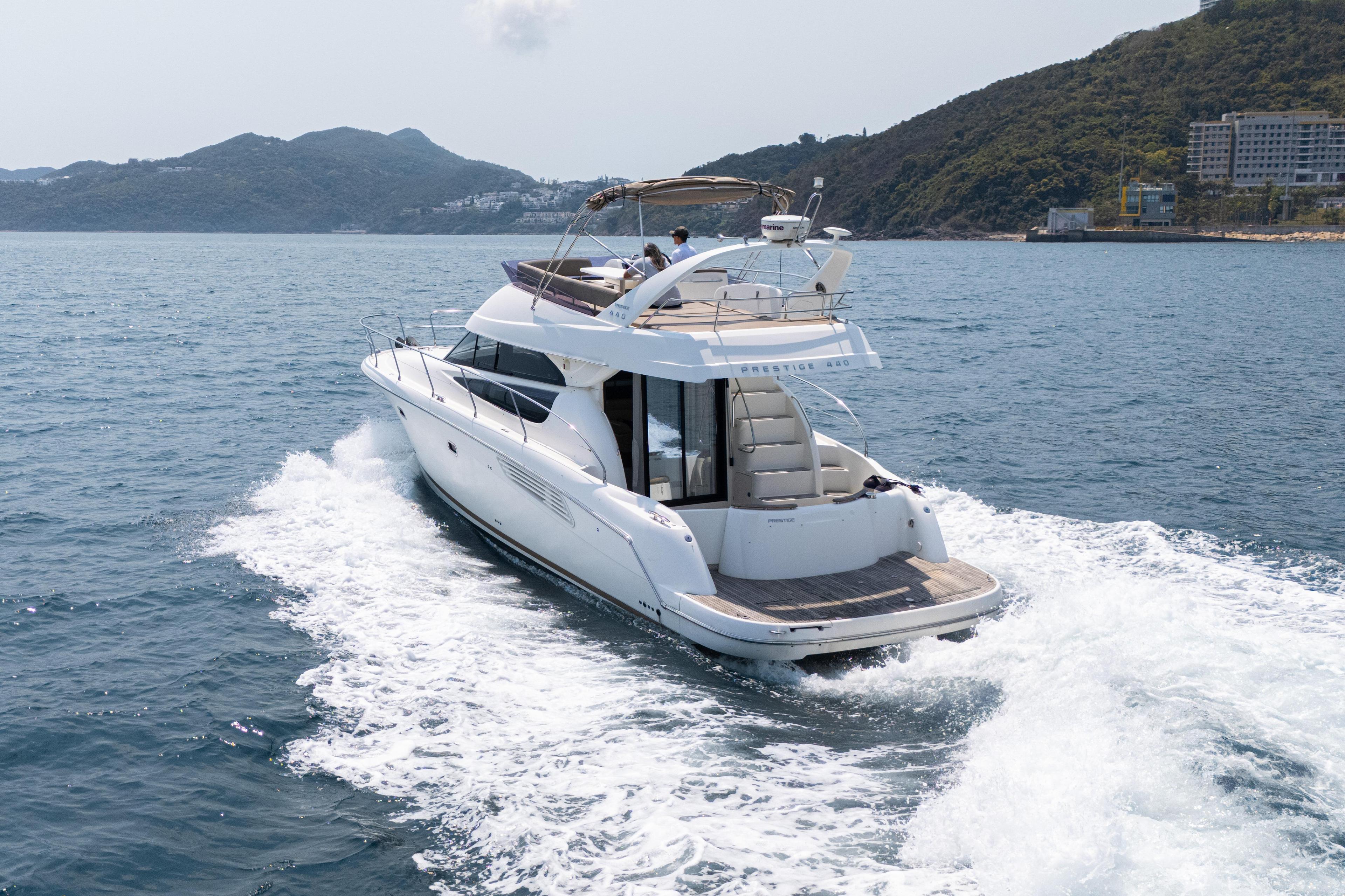 Prestige 440