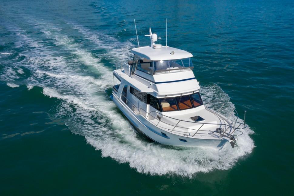 Integrity 380 Flybridge