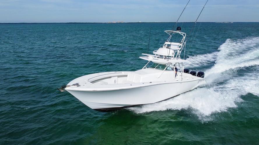 Yellowfin 42