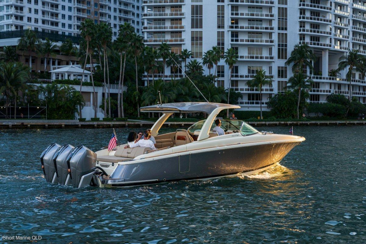 Chris Craft Launch 35 GT