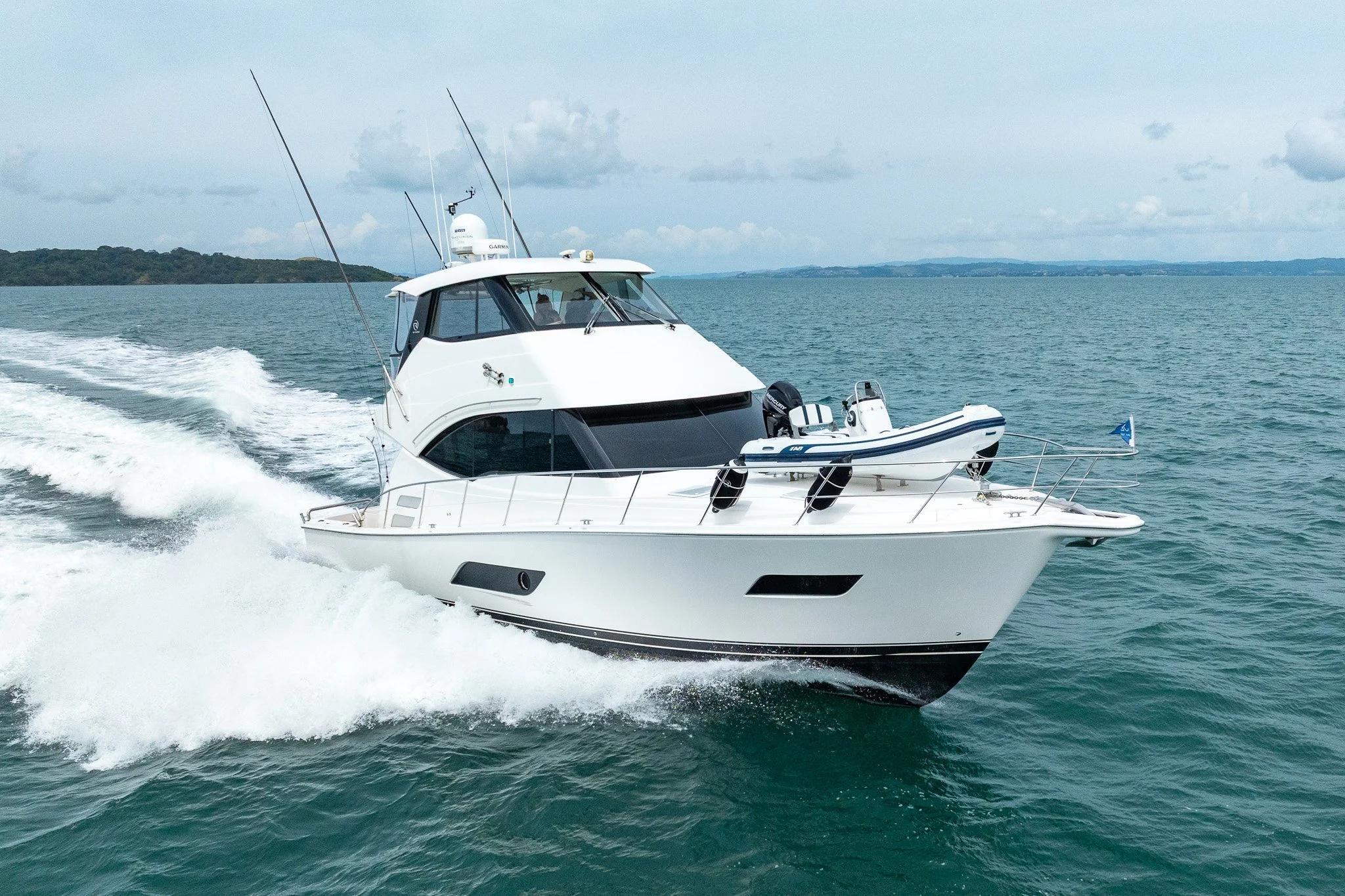 Riviera 52