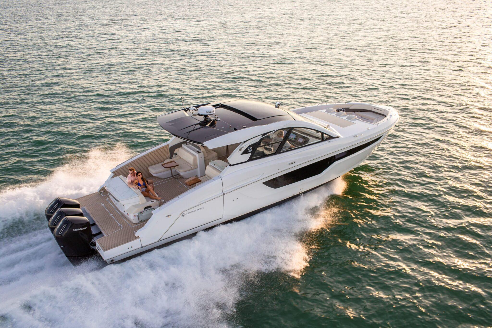 Cruisers Yachts 50 GLS