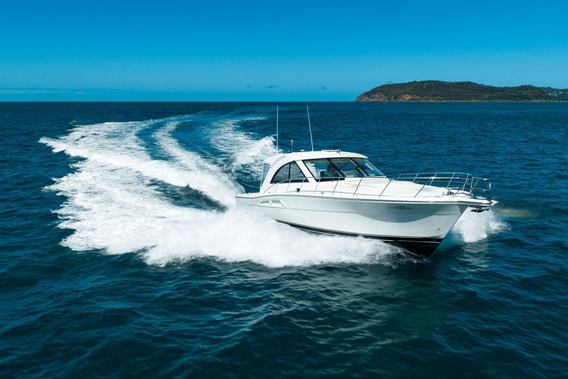 Riviera 48 Offshore Express