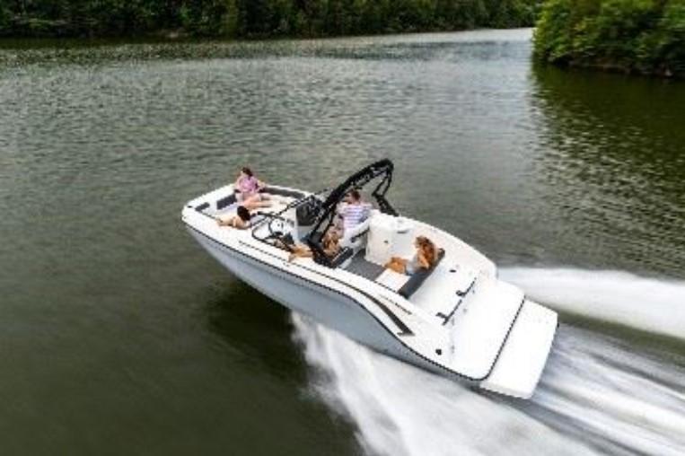 Bayliner DX 2250