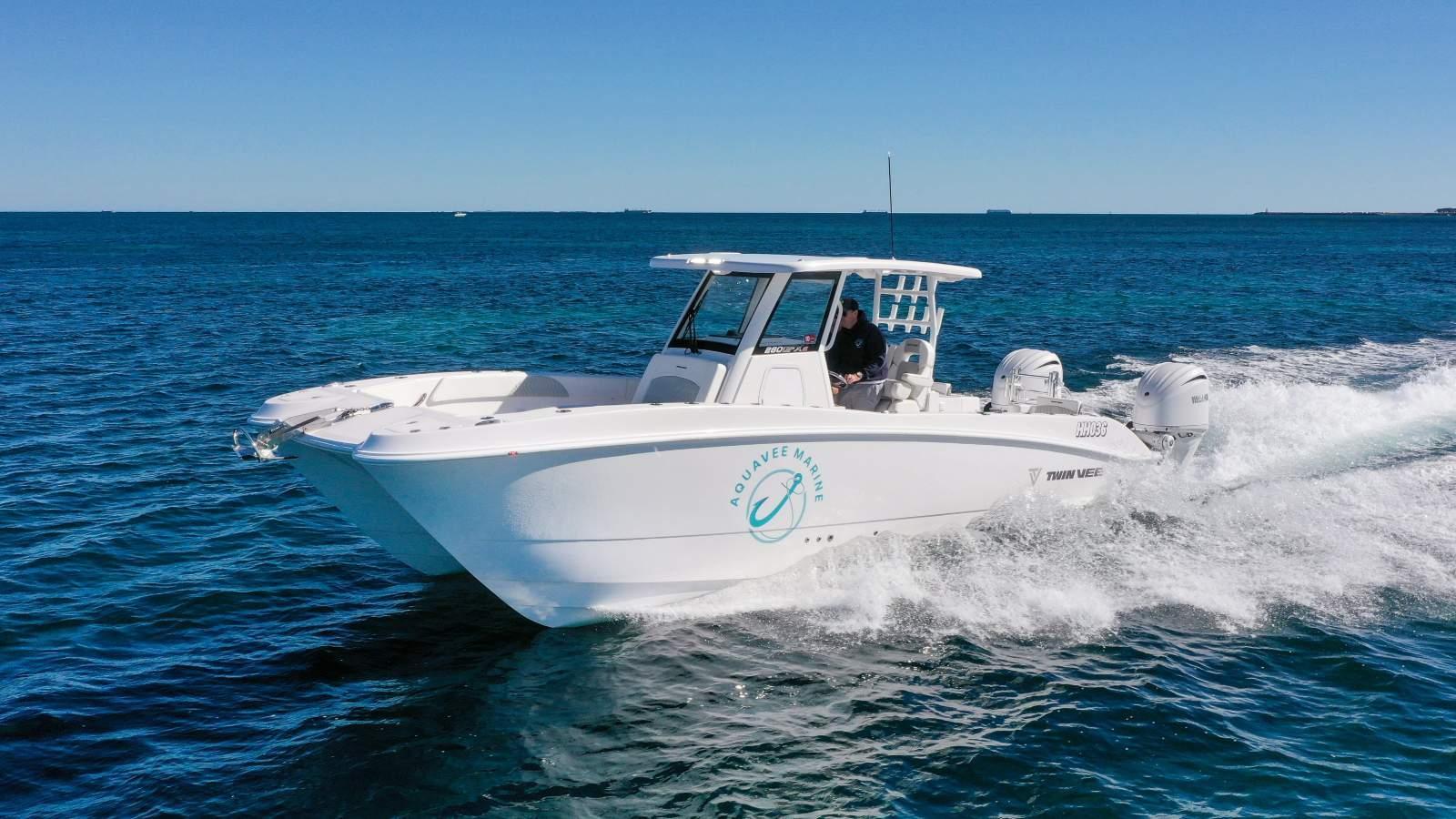 Twin Vee 280 GFX2 CC