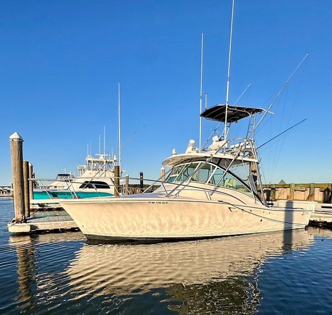 Luhrs 32 Express