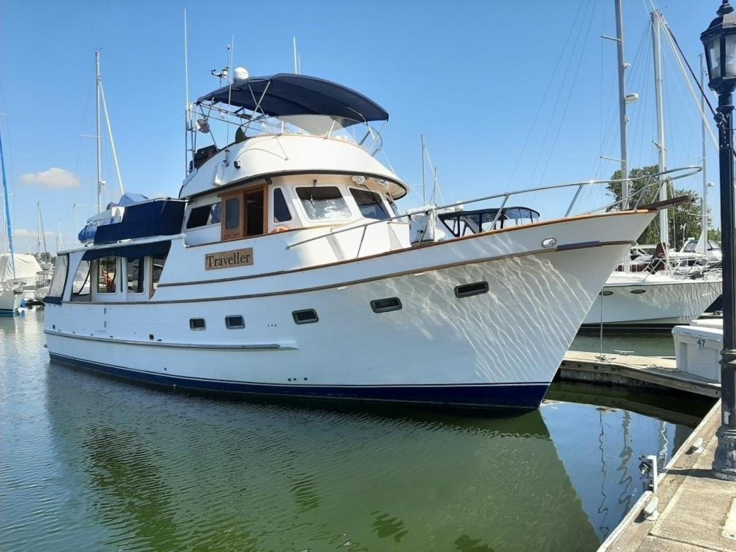 DeFever Raised Pilothouse
