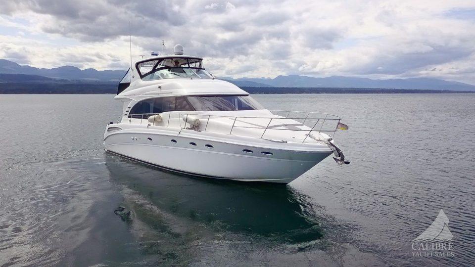 Sea Ray 540 Cockpit Motor Yacht