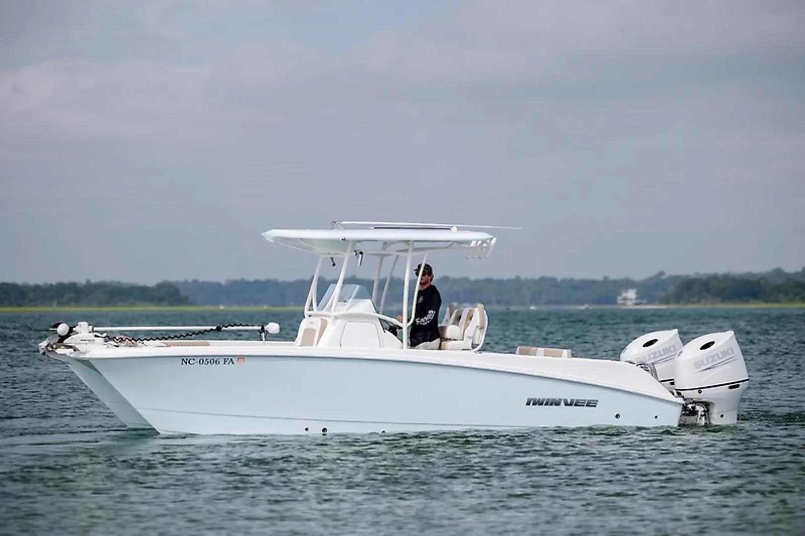 Twin Vee 240 GFX