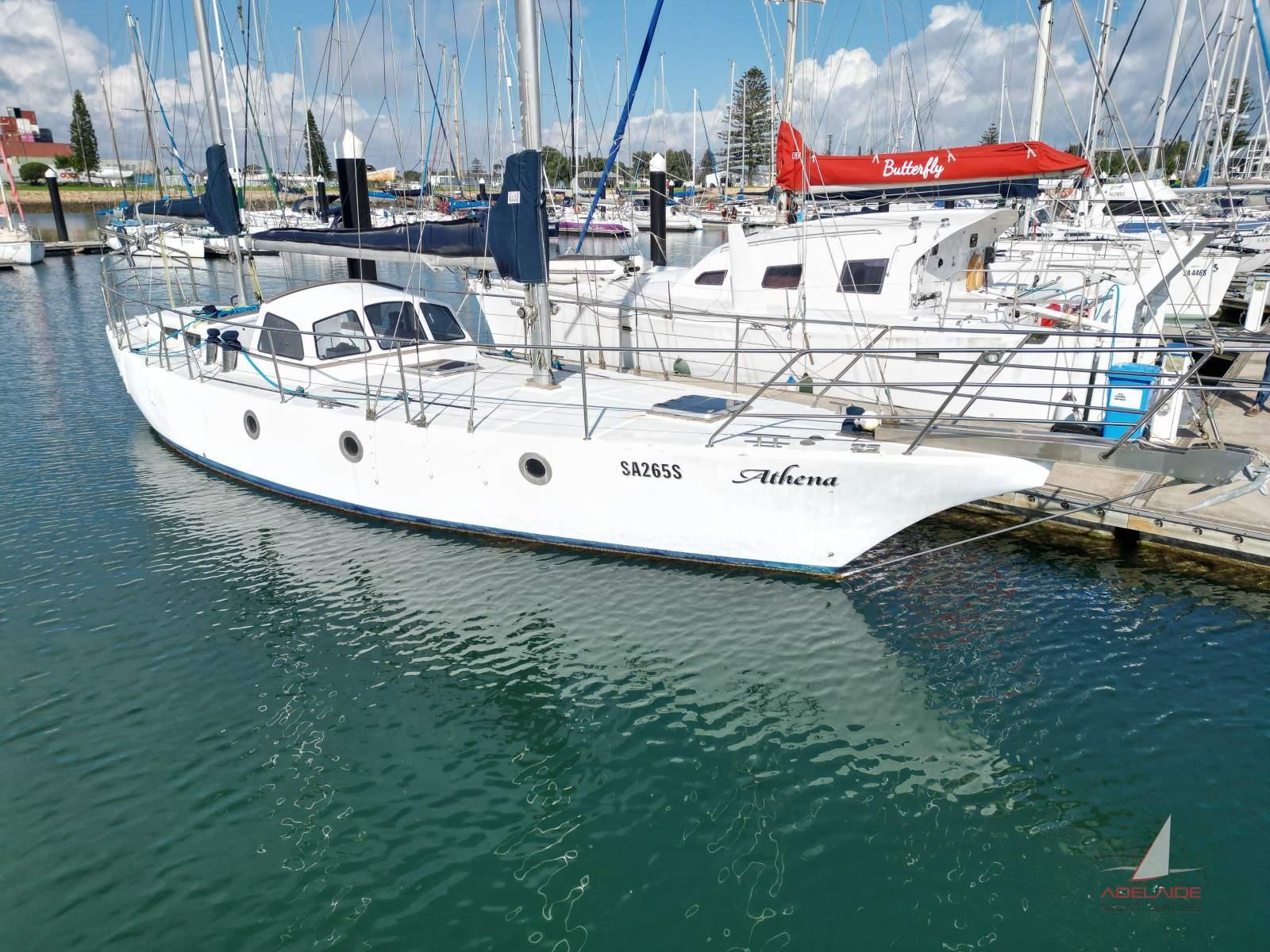 Bruce Roberts 45 Ketch