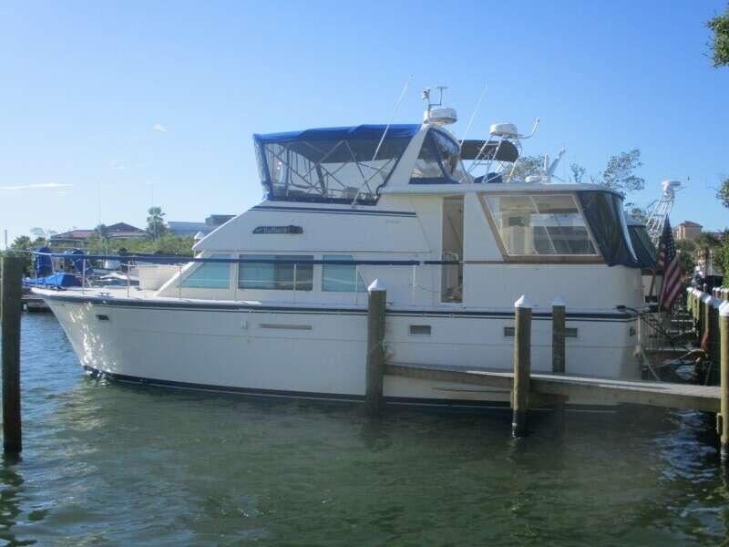 Hatteras 43