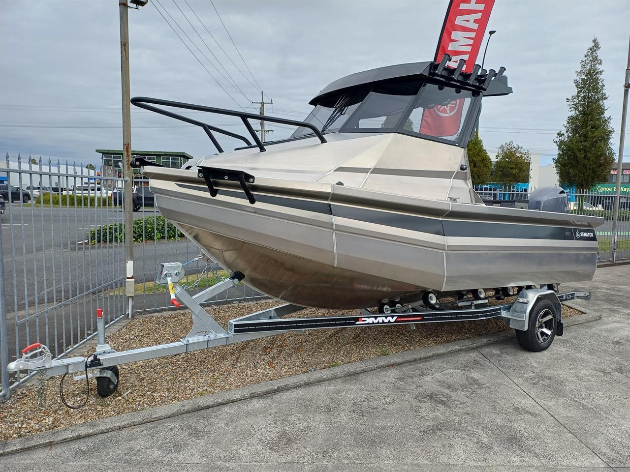 Senator 550