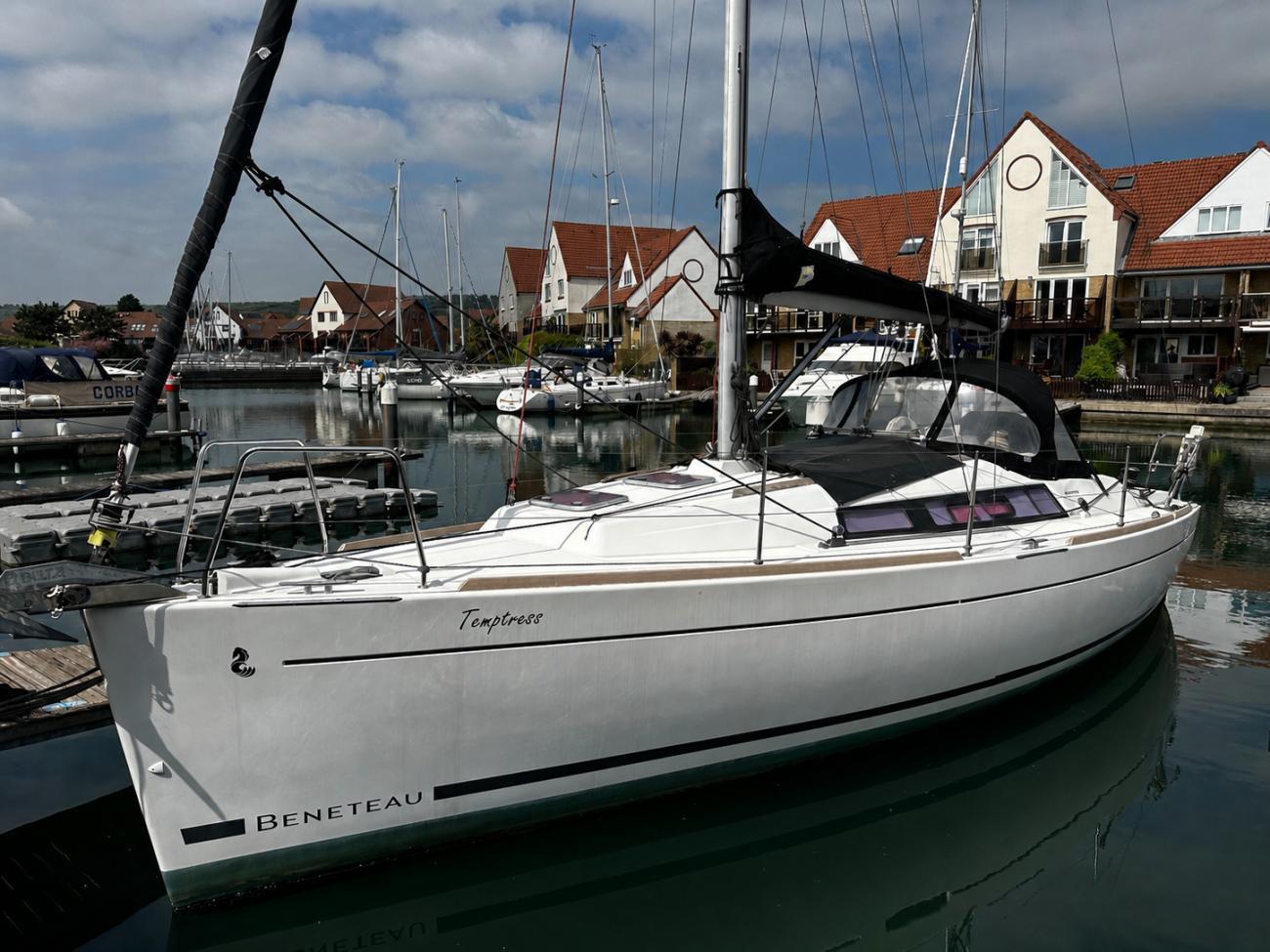 Beneteau Oceanis 31