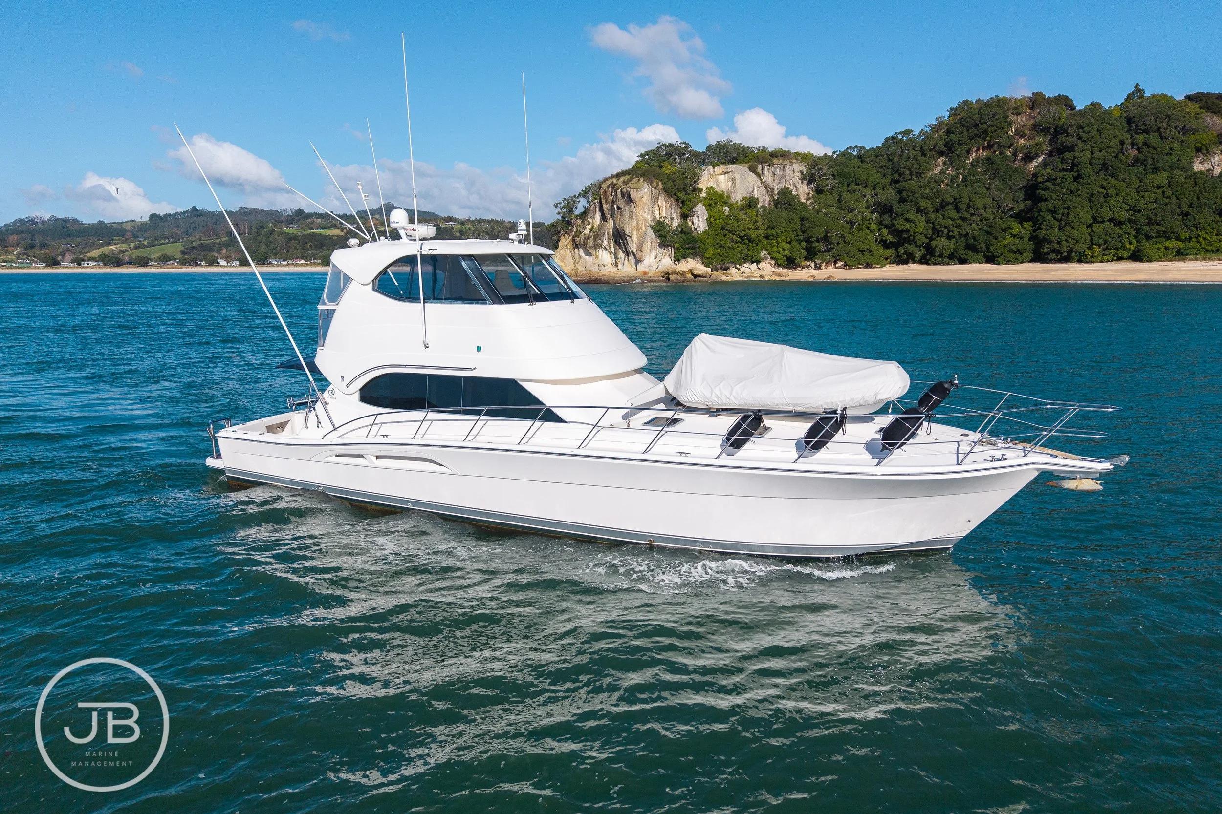 Riviera 51 Flybridge
