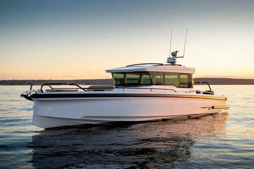 Axopar 37XC Cross Cabin