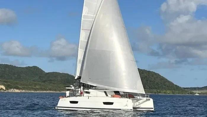 Fountaine Pajot Isla 40
