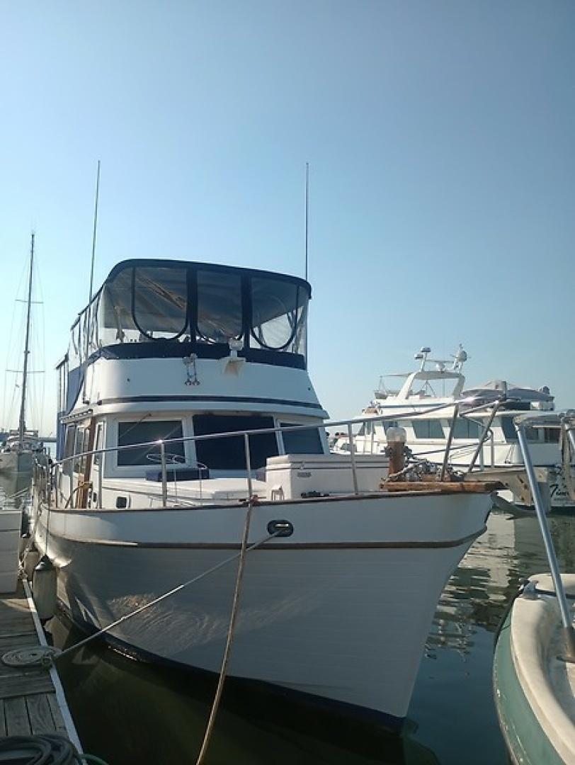 Marine Trading 44 Double Cabin
