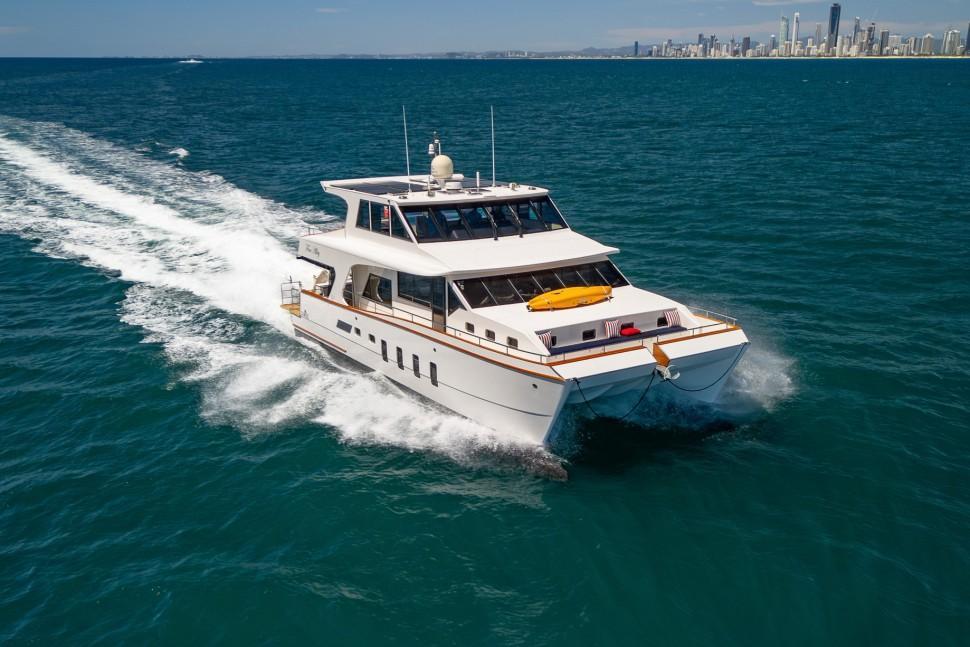 Pathfinder Pilothouse 52