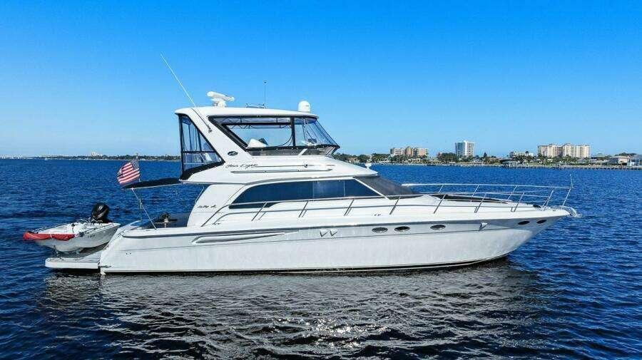 Sea Ray 480 Sedan Bridge
