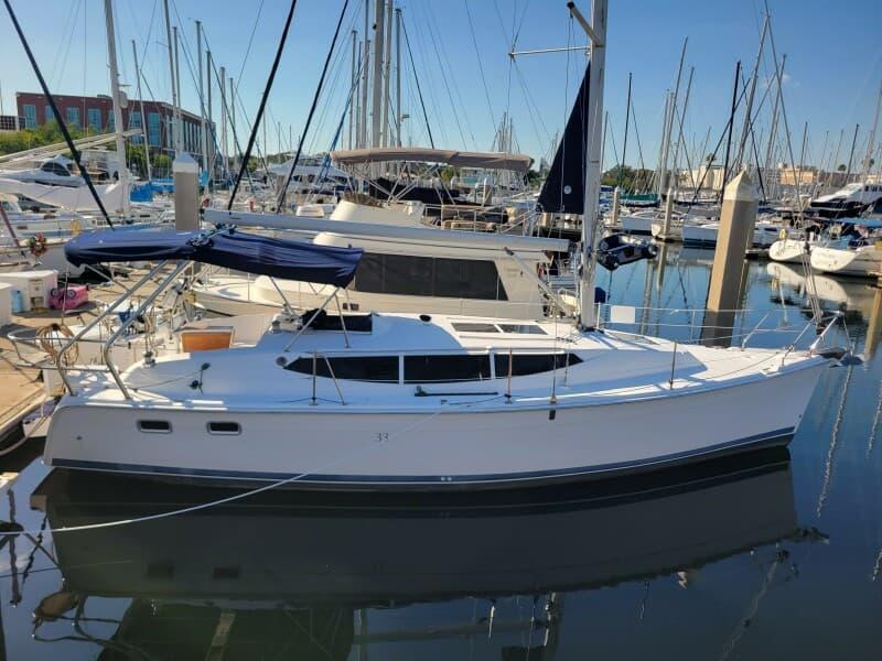 Hunter 33