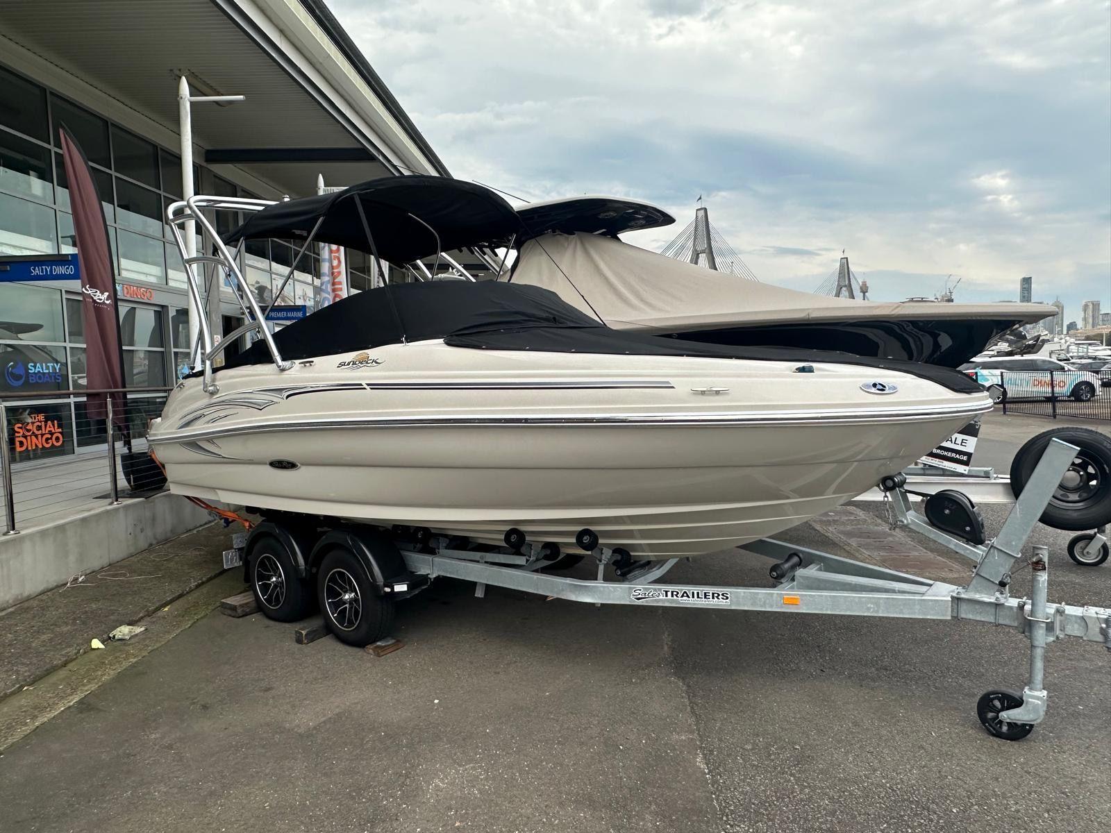 Sea Ray 200 Sundeck