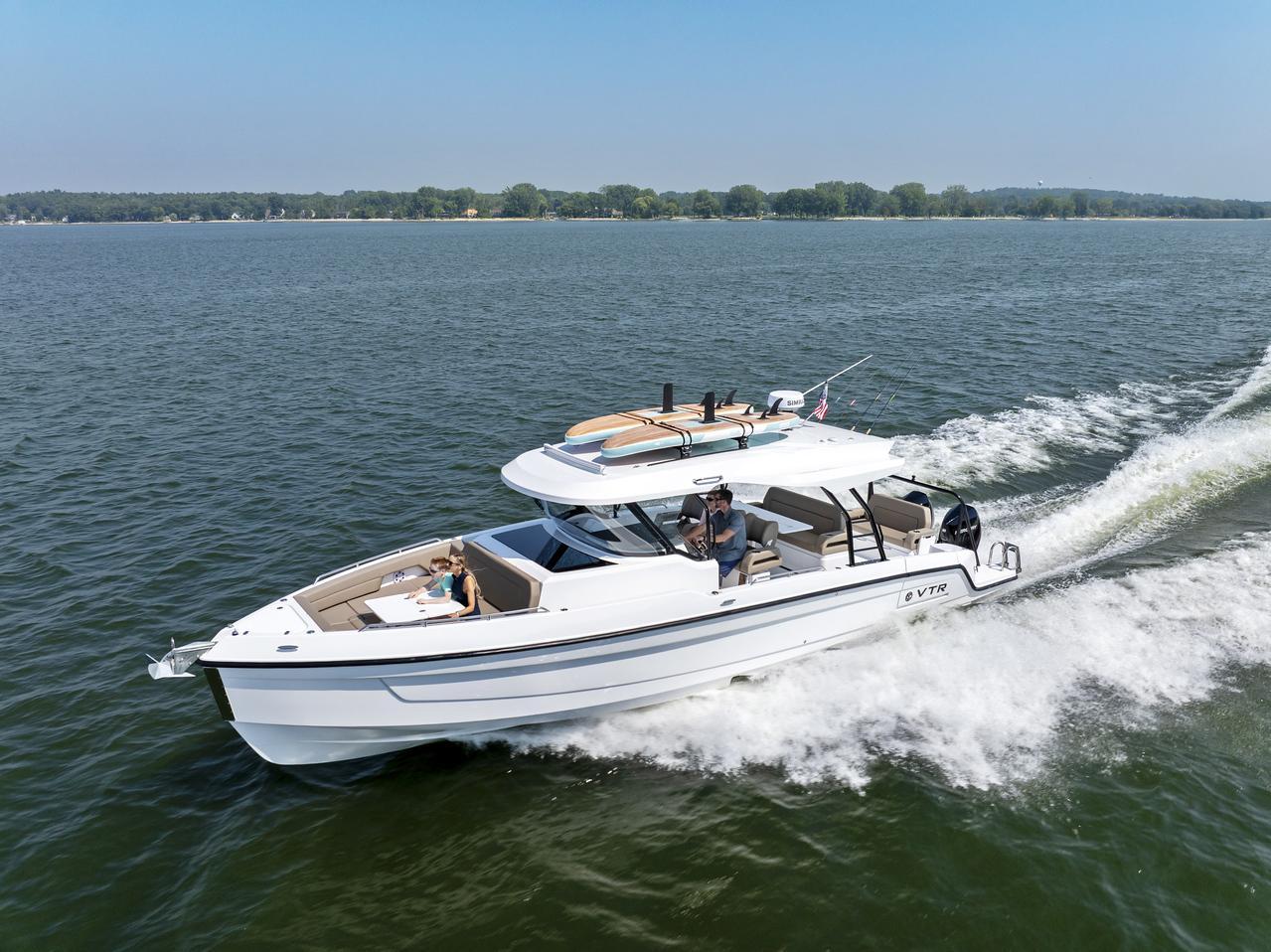 Cruisers Yachts 38 VTR Open