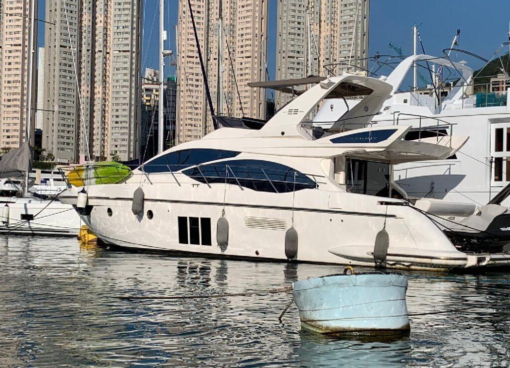 Azimut 53