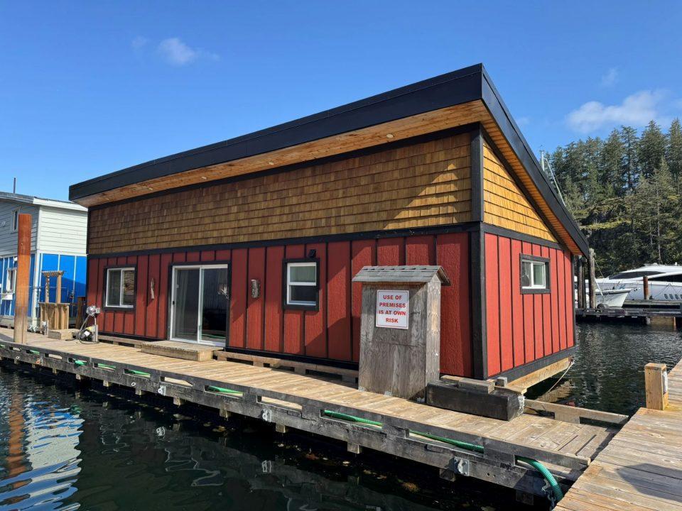2020 Custom 1 Bedroom, 2 Bathroom Floathome