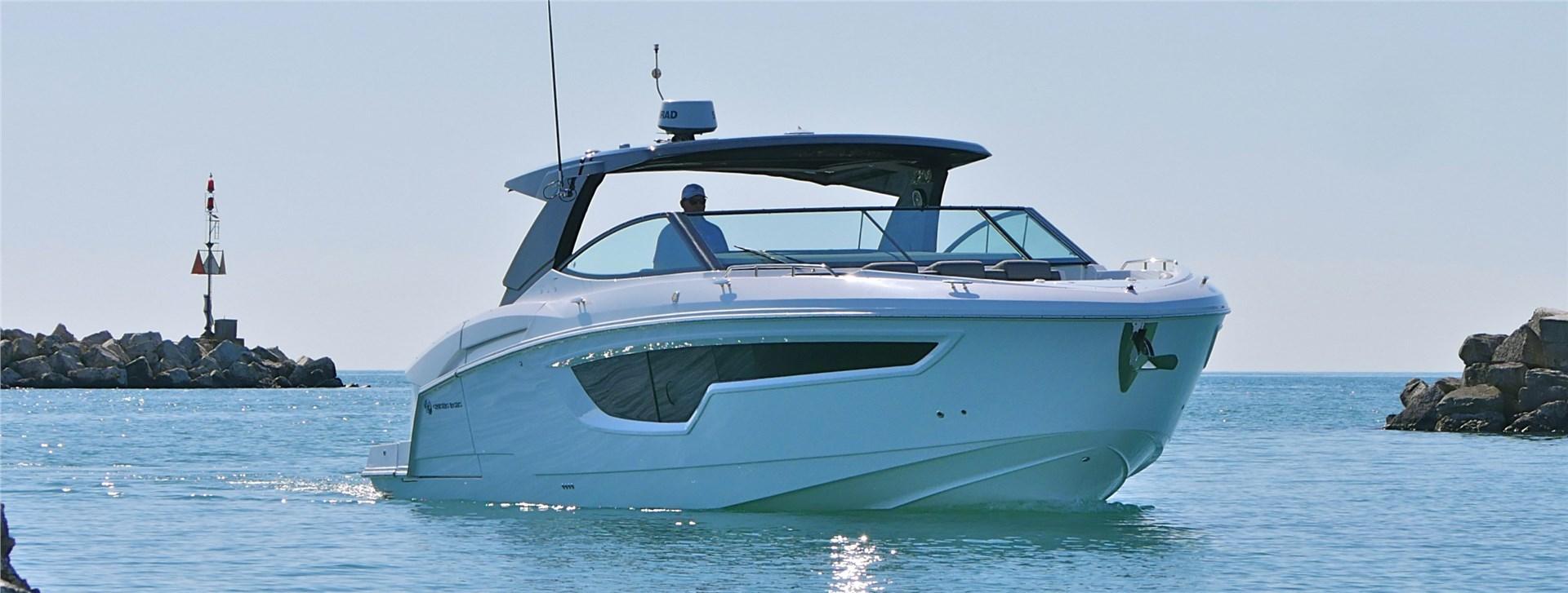 Cruisers Yachts 38 GLS