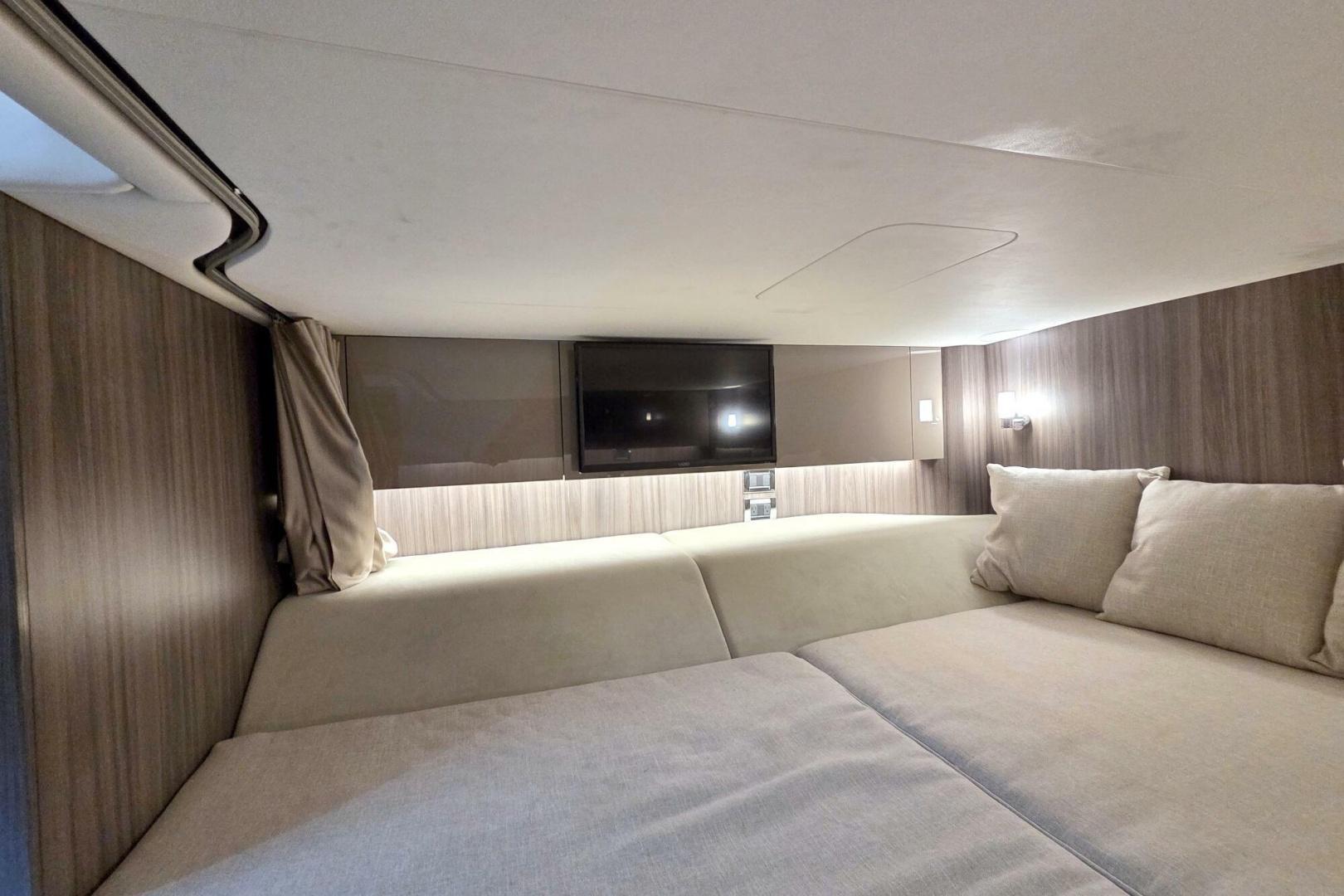 Photo 56