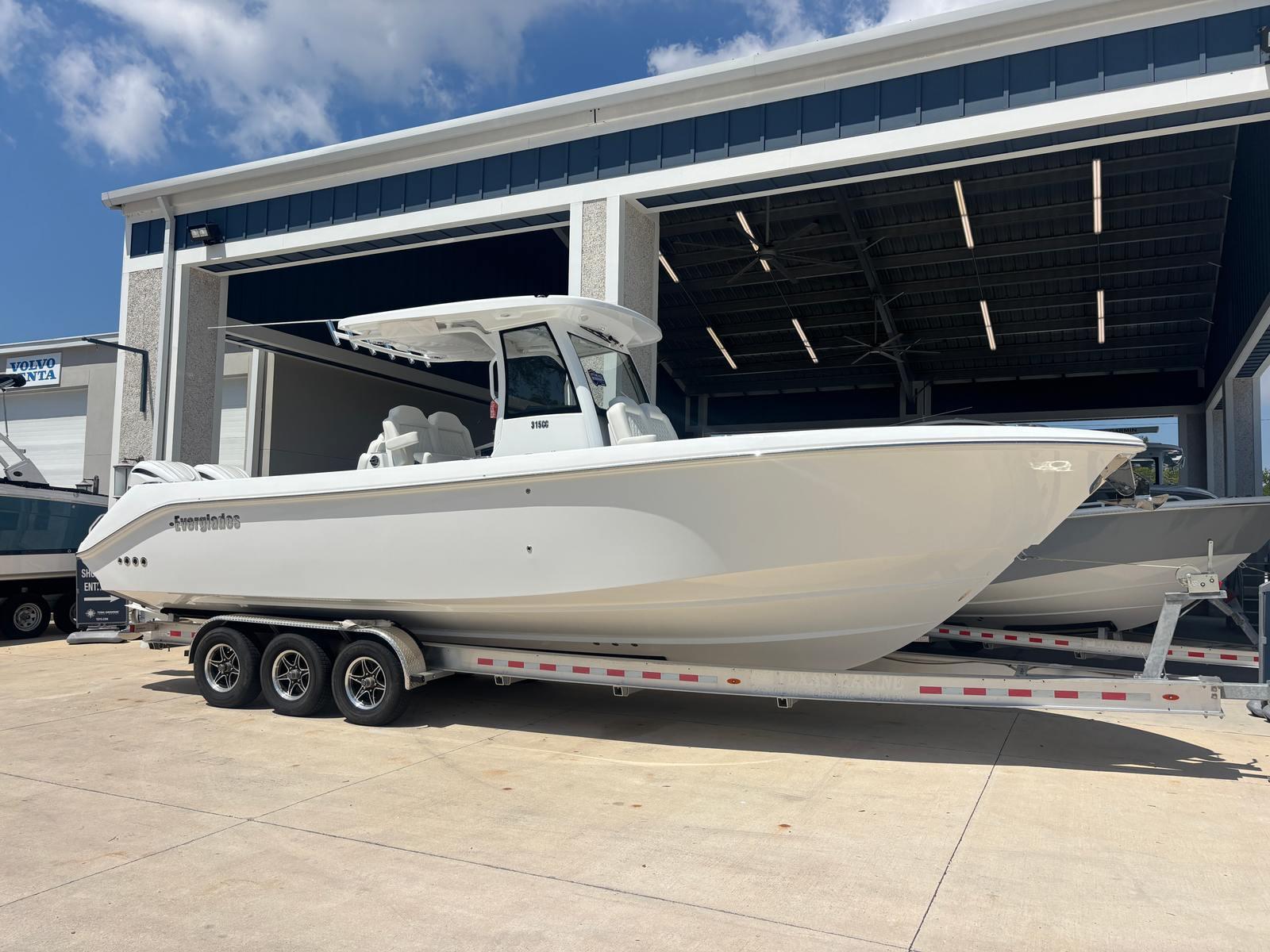 2026 Everglades 315 CC for sale in Sarasota, FL