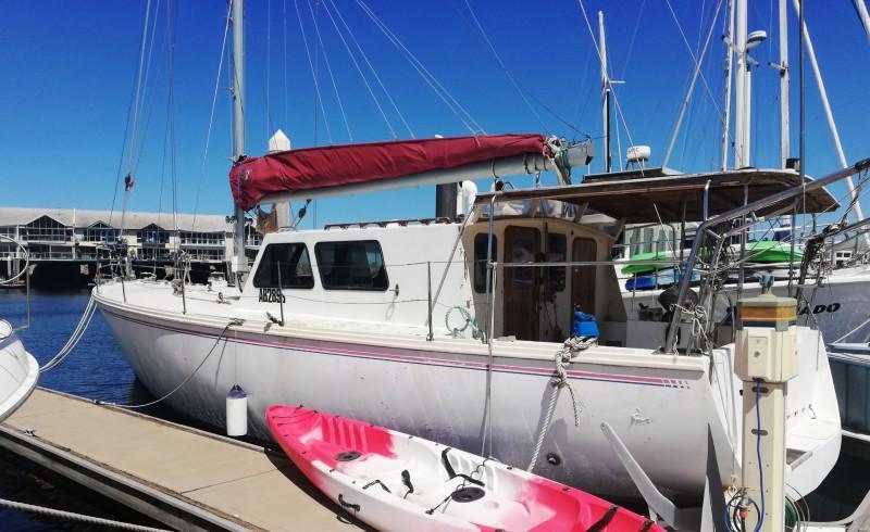 Sayer 39 Pilot House