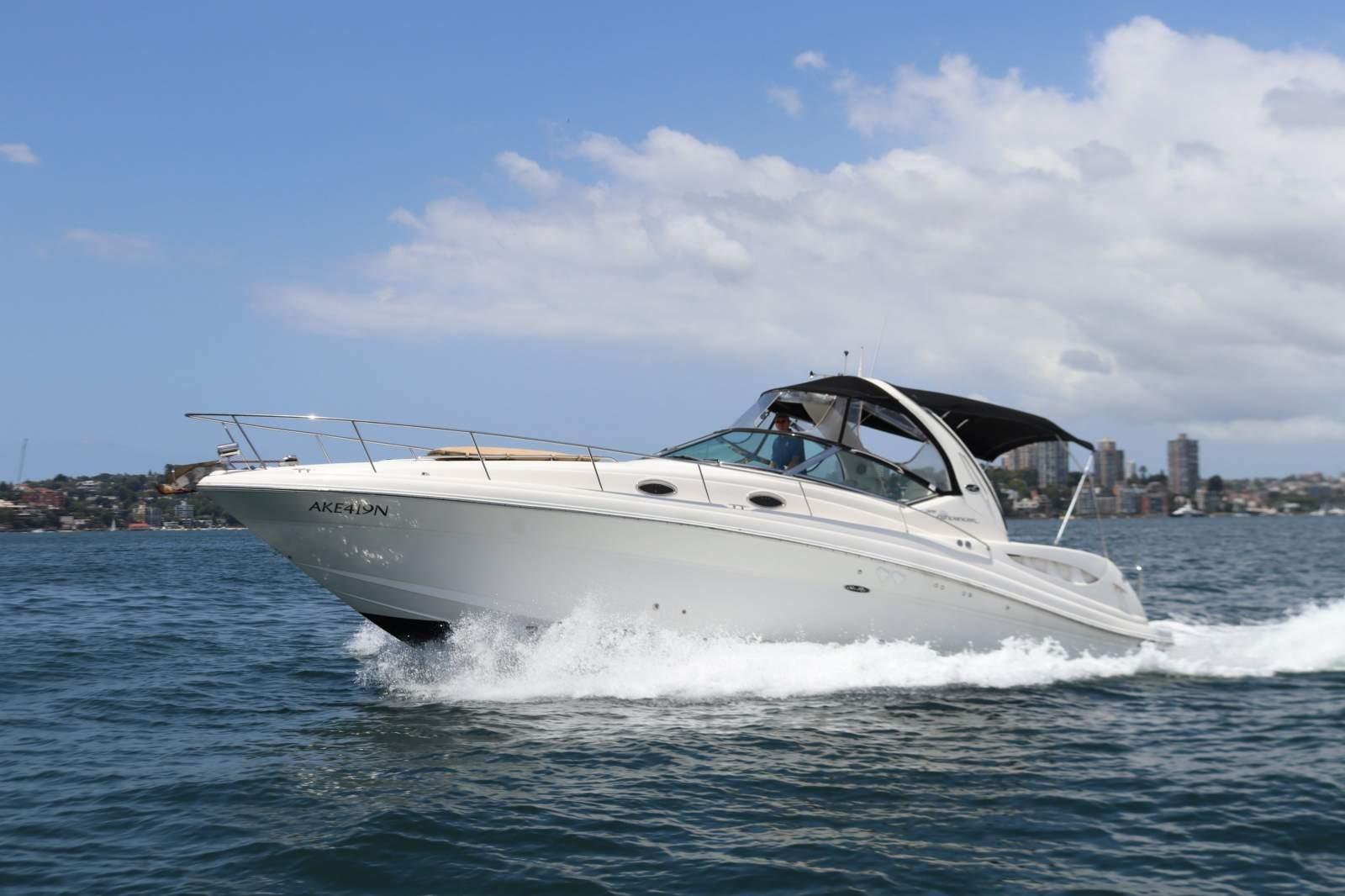 Sea Ray 375 Sundancer