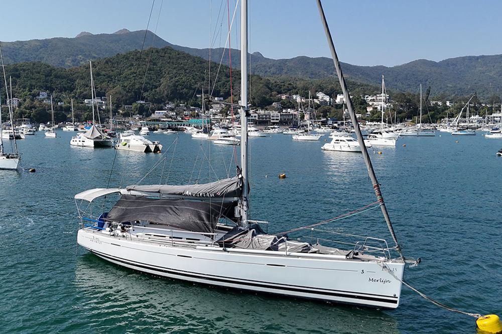 Beneteau First 45