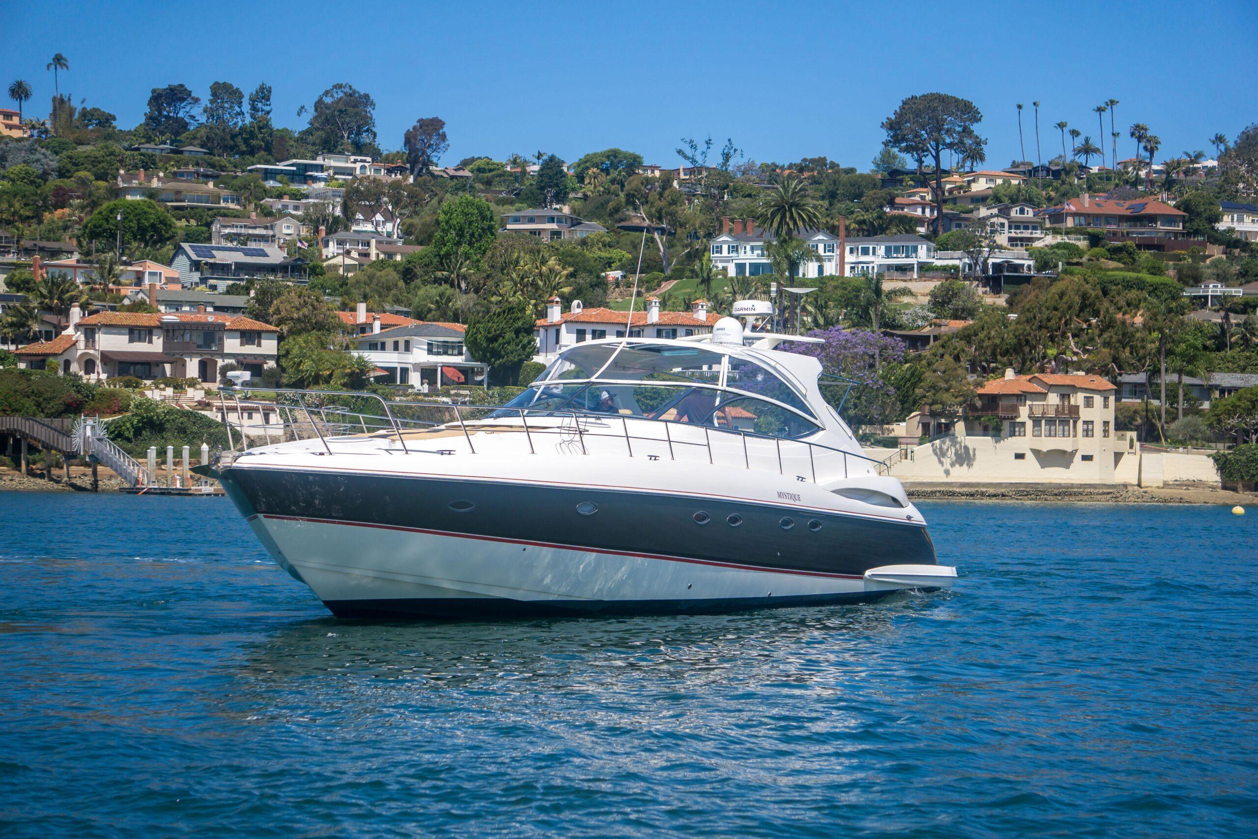 Cruisers Yachts 540 Express