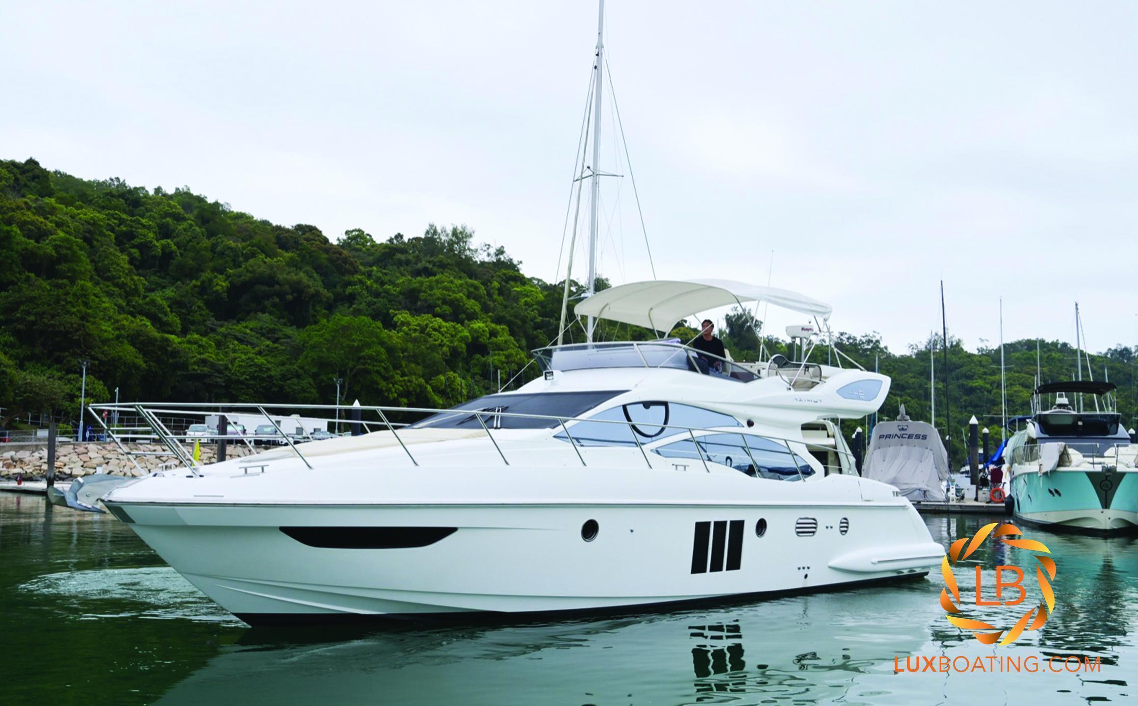 Azimut 48