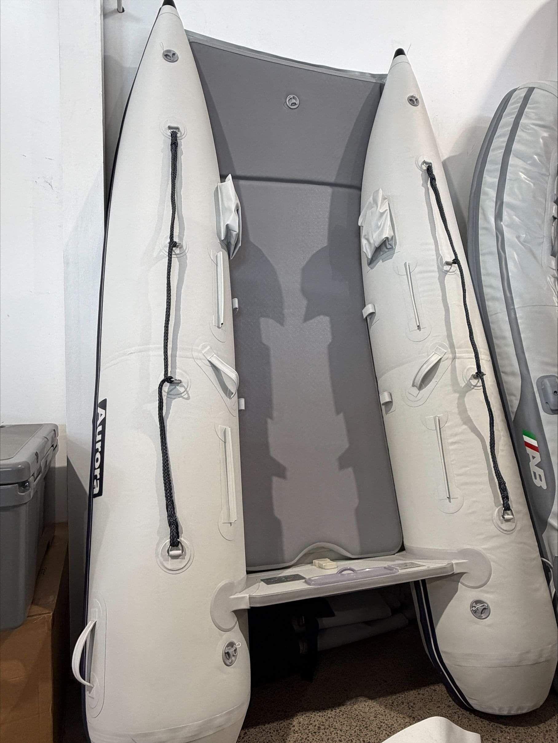 Aurora Cat 280