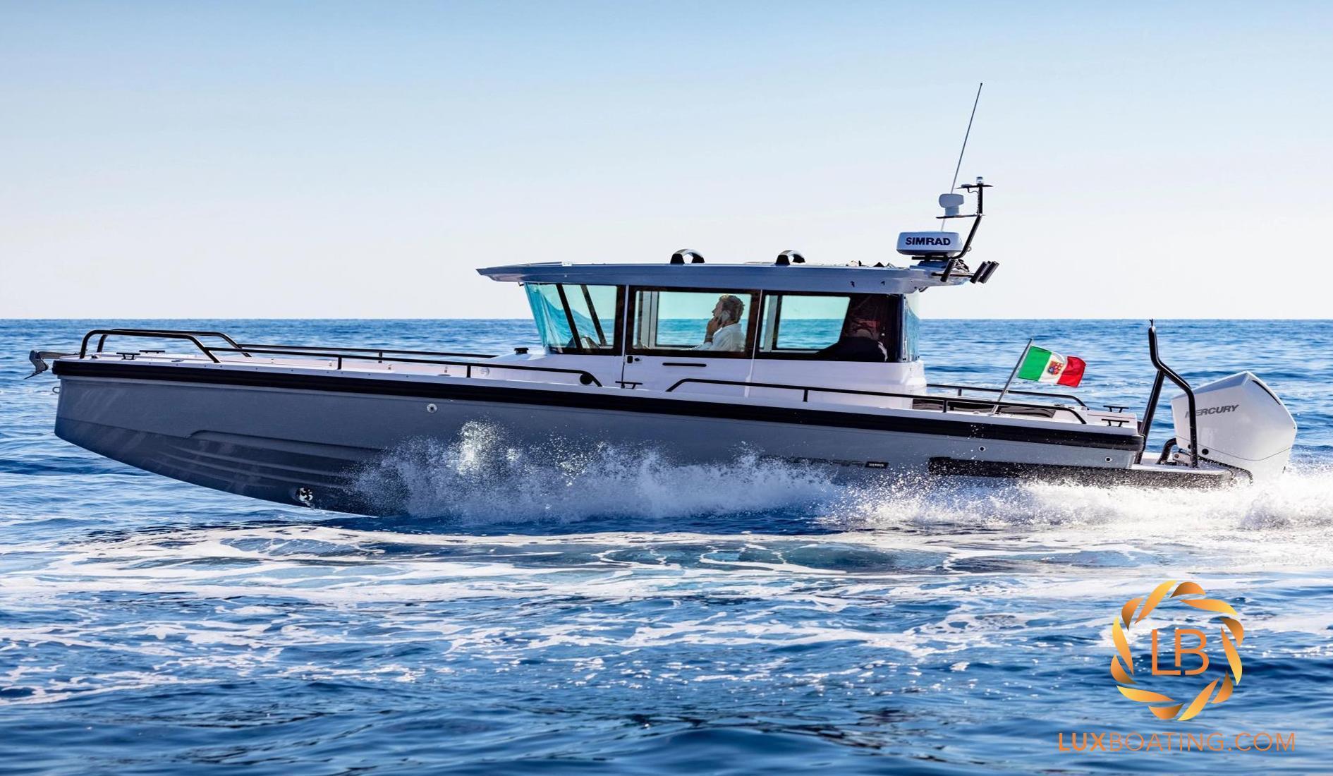 Axopar 28 Cabin